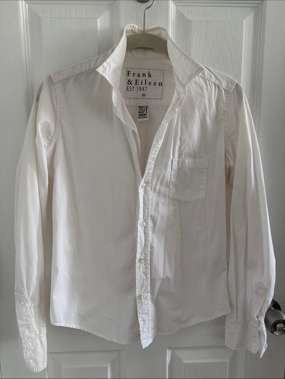 Frank & Eileen Classic White Men's Button-Down Shirt